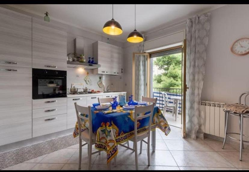Casa Vacanza - I Mulini Con Parcheggio Gratuito Incluso. 몬레알레 외부 사진